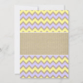 素朴な女の子のベビーは招待、ラベンダーの黄色を振りかけます 招待状 (裏面)