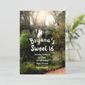 素朴な小径の花々に囲まれた神秘の森のスイート16 招待状 (スタンド正面)