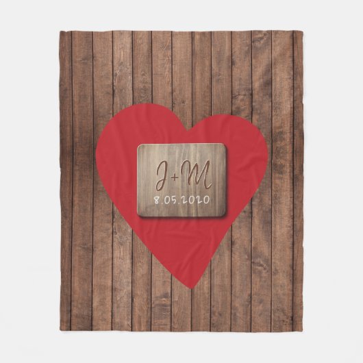 素朴な彫刻された木造のカップル名モノグラムのイニシャル フリースブランケット (正面)