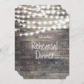素朴な木およびひもライトリハーサルの夕食 招待状 (正面/裏面)