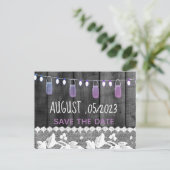 素朴な木で日付を保存，レース，文字列の光 案内ポストカード (スタンド正面)