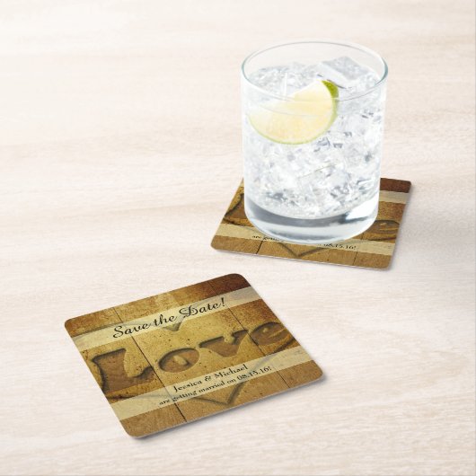 素朴な木によって切り分けられる愛保存日付 スクエアペーパーコースター (インサイチュ)