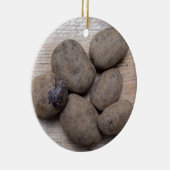 素朴な木のジャガイモの概念 セラミックオーナメント (右)