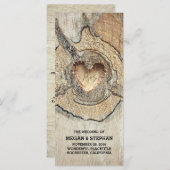 素朴な木の木のハート彫刻結婚式 プログラム (正面/裏面)