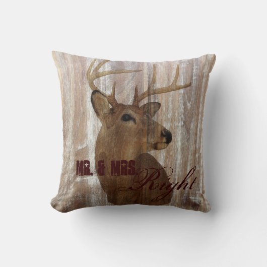 素朴な木の鹿狩りはmrとmrsの上にある クッション (正面)