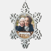 素朴な木及び永久に豆電球の親友 スノーフレークピューターオーナメント (右)