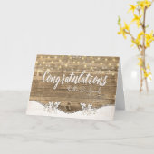 素朴な木材にウェディングライト カード (黄色い花)