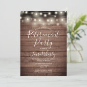 素朴な木製のストリングライトの背景とリタイアメントパーティー 招待状 (スタンド正面)