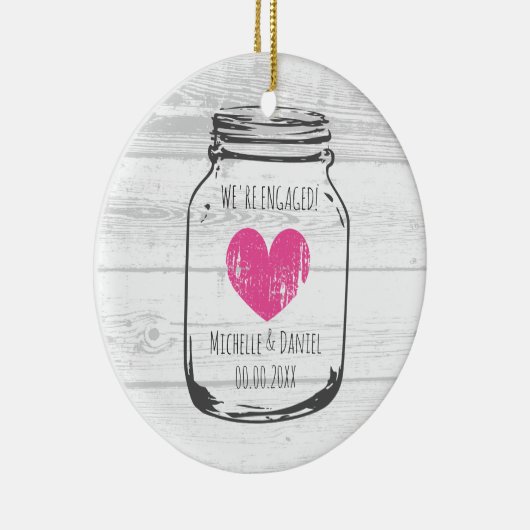 素朴な木製のヴィンテージのメーソンジャーの婚約のクリスマス セラミックオーナメント (右)