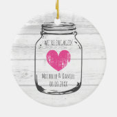素朴な木製のヴィンテージのメーソンジャーの婚約のクリスマス セラミックオーナメント (裏面)
