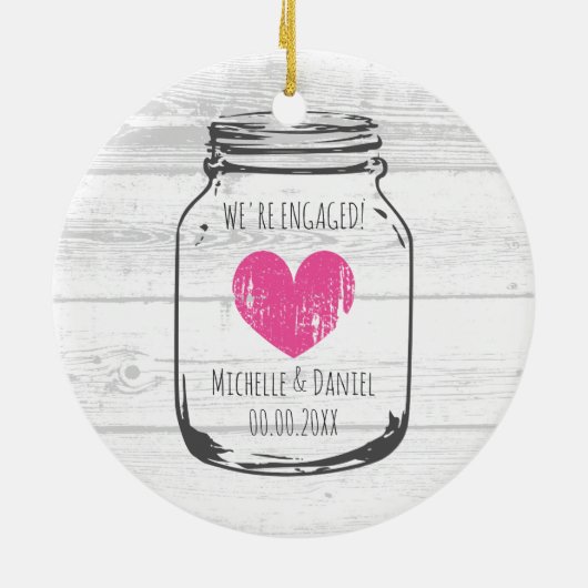 素朴な木製のヴィンテージのメーソンジャーの婚約のクリスマス セラミックオーナメント (裏面)