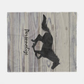 素朴な木製の疾走する馬の水彩画のシルエット フリースブランケット (正面(横))