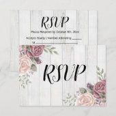 素朴な木製の背景に淡いピンクとダスティローズの大きなバラの水彩花イラストの結婚式の出欠確認カード 出欠カード (正面/裏面)