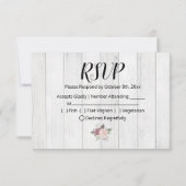 素朴な木製の背景に淡いピンクとダスティーローズの大きなバラの水彩花  出欠カード (裏面)