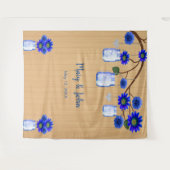 素朴な木製の青い花柄のメイソンジャー 写真用背景 タペストリー (正面(横))