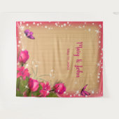 素朴な木製ピンクの花と蝶の背景 タペストリー (正面(横))