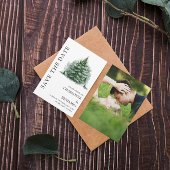 素朴な森の冬のウェディングフォト セーブザデート