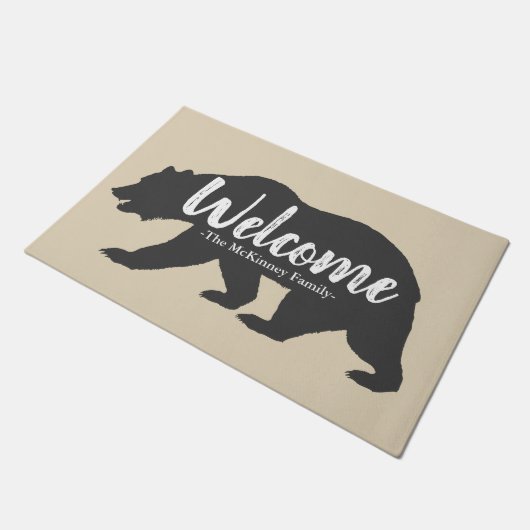 素朴な灰色の灰色グマ及び姓の歓迎 ドアマット (アングル)