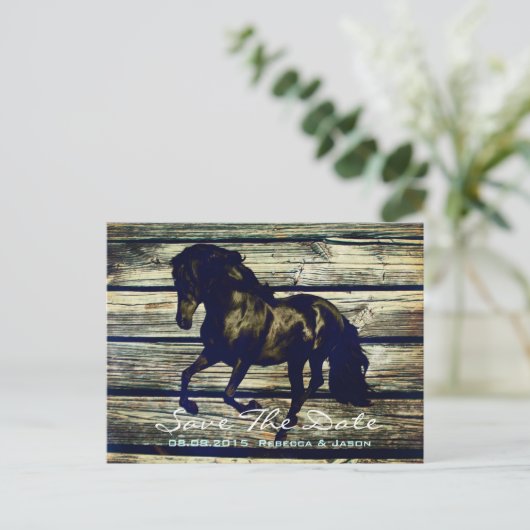 素朴な灰色の納屋の木の西結婚馬 案内ポストカード (スタンド正面)