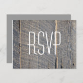 素朴な灰色の納屋の木材カントリーウェディングRSVP インビテーションポストカード (正面/裏面)