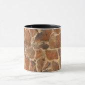 素朴な石塀の構造の地質学の暖かい白熱 マグカップ (中央)