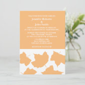 素朴な秋のマップルリーフサルモンナチュラルオレンジ ホワイト ウェディング 招待状 (スタンド正面)