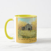 素朴な秋の納屋"古い道"の金ゴールドのマグ マグカップ (左)