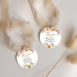 素朴な秋の花とカボチャのブライダルシャワーお礼 フェイバータグ