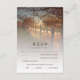 素朴な秋の農場の国の秋の結婚式RSVP 出欠カード