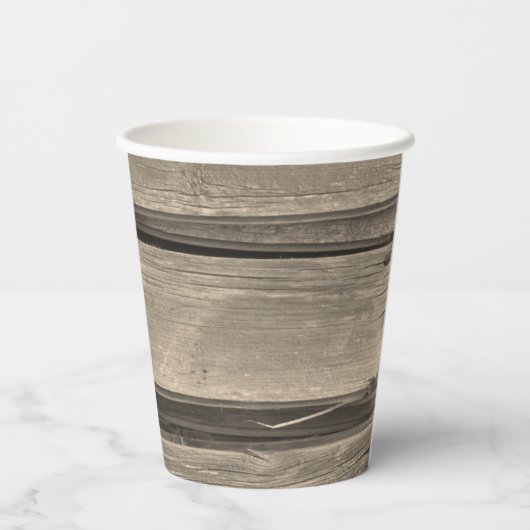 素朴な納屋の木材と白い花をあしらったカントリーウェディング 紙コップ (裏面)