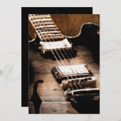 素朴な納屋の木材を使用したウェスタンカントリー音楽ギター 招待状 (正面/裏面)