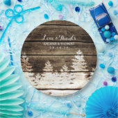 素朴な納屋の木製の松の木の冬の結婚式のプレート ペーパープレート (パーティー)