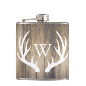 素朴な納屋の木製及び白いシカの(雄ジカの)枝角 フラスク (正面)