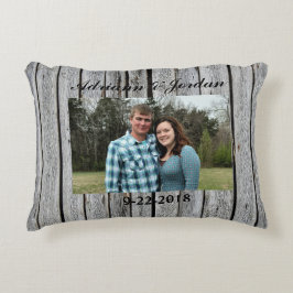 素朴な納屋の結婚式の記念品のカスタムの写真 アクセントクッション