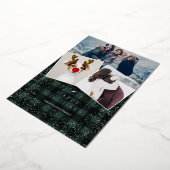 素朴な緑のチェック柄のフリース ミスティルートー スノー 3枚の写真 箔シーズンカード (回転した状態)