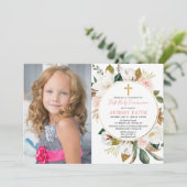 素朴な花のリースのピンクの最初聖餐の写真 招待状 (スタンド正面)