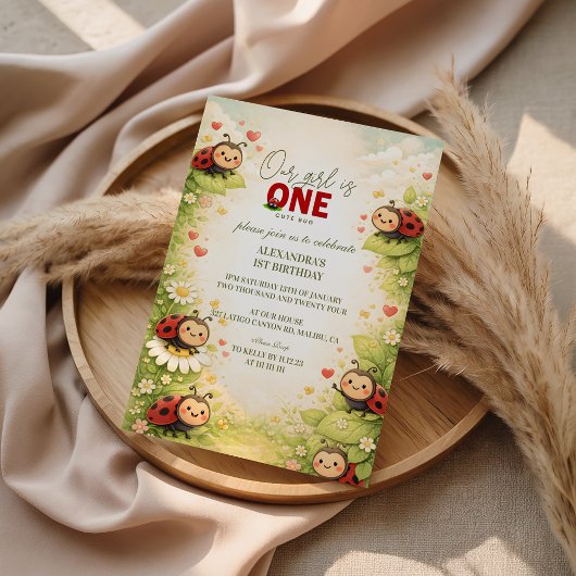 素朴な花のレディバグ 1歳の誕生日 招待状
