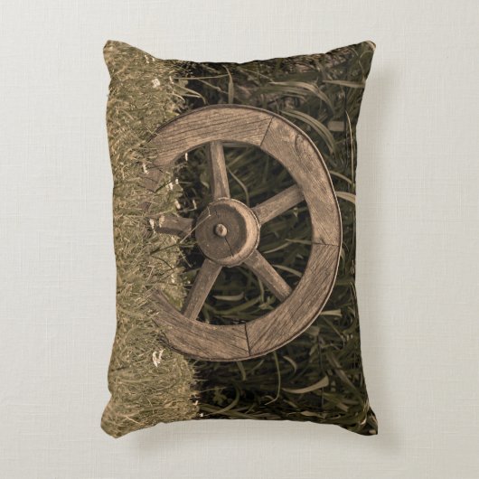 素朴な荷馬車の車輪 アクセントクッション (正面(垂直))