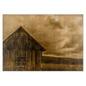 素朴な西部の田舎の農家の古い倉庫 カッティングボード (正面)