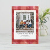 素朴な赤のチェック柄のクリスマス 新しい住所のお知らせ シーズンカード (スタンド正面)