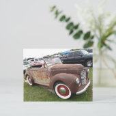 素朴な車 ポストカード (スタンド正面)