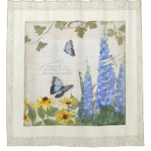 素朴な農場の家のヴィンテージの蝶トンボの芸術