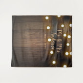 素朴な農村の納屋の木製ワインバレルとライト タペストリー (正面(横))