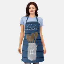 素朴な青い木の瓶のスプーン家族の台所