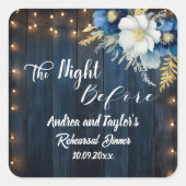 素朴な青い木材と白い花の彩るリハーサルディナー スクエアシール (正面)