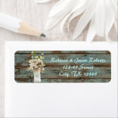 素朴な青い納屋の木の野草の国の結婚式 ラベル (インサイチュ)