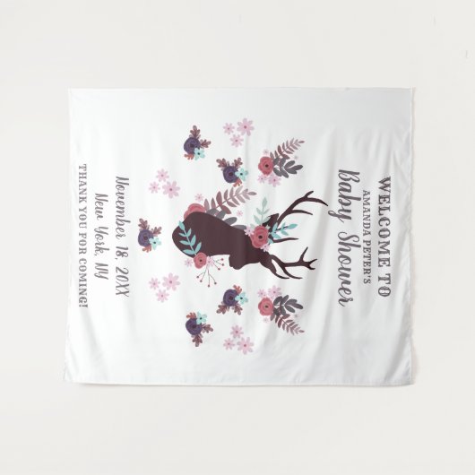 素朴な鹿の頭のモーブ花柄の女の子の赤ちゃんのお祝い タペストリー (正面(横))