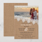 素朴な麻とレースの写真 ウェ・スティル・ドゥ 招待状 (正面/裏面)