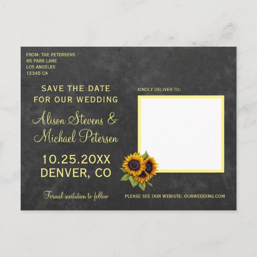 素朴な黒板のひまわりが結婚式の日をセーブ ウェディング 案内ポストカード (裏面)