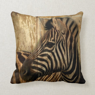 素朴なwoodgrainのアフリカのサファリ動物のシマウマ クッション